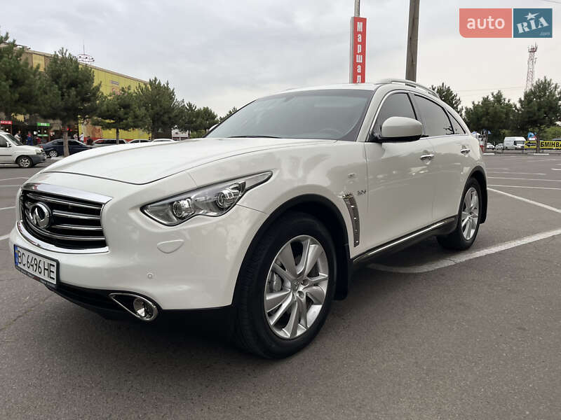 Внедорожник / Кроссовер Infiniti QX70 2015 в Одессе