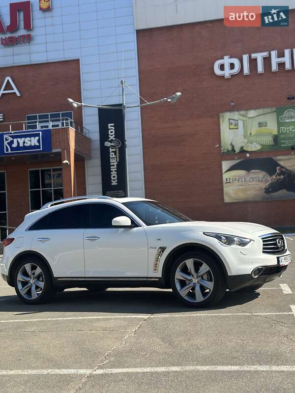 Внедорожник / Кроссовер Infiniti QX70 2014 в Броварах