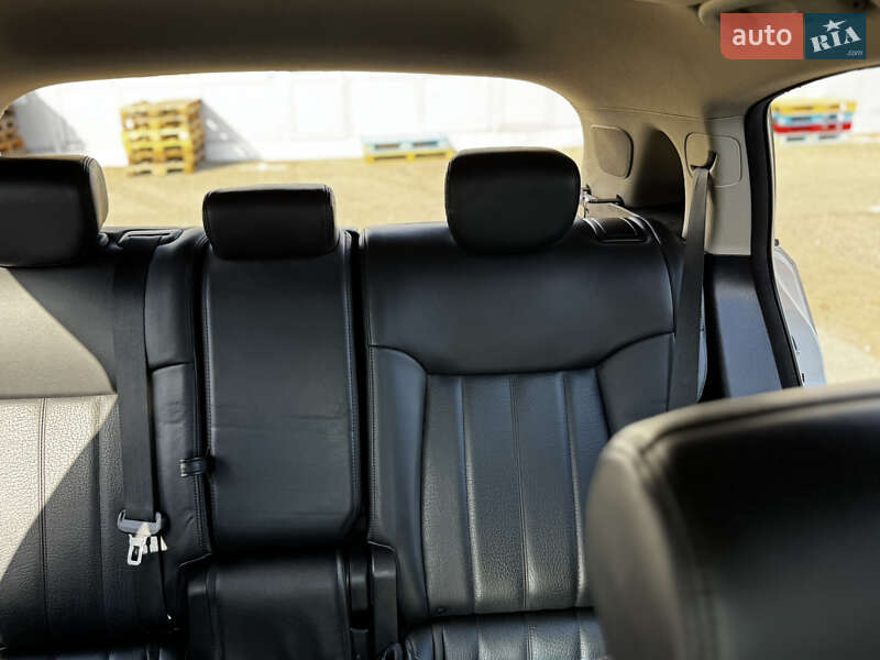 Внедорожник / Кроссовер Infiniti QX70 2013 в Киеве фото 44 Внедорожник / Кроссовер Infiniti QX70 2013 в Киеве