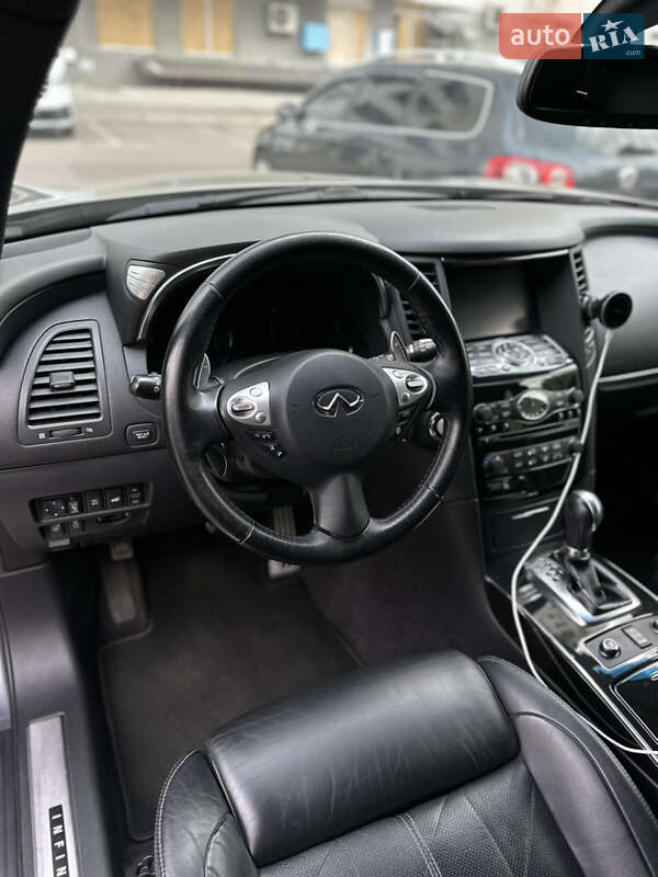 Внедорожник / Кроссовер Infiniti QX70 2017 в Киеве