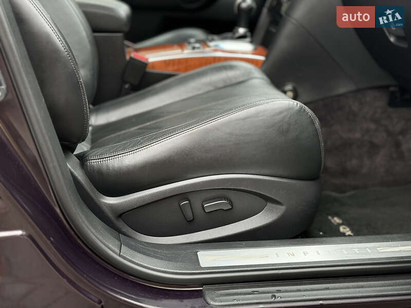 Позашляховик / Кросовер Infiniti QX70 2013 в Вінниці