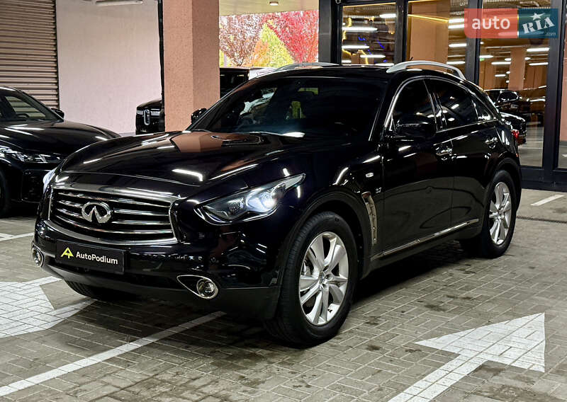 Позашляховик / Кросовер Infiniti QX70 2014 в Києві