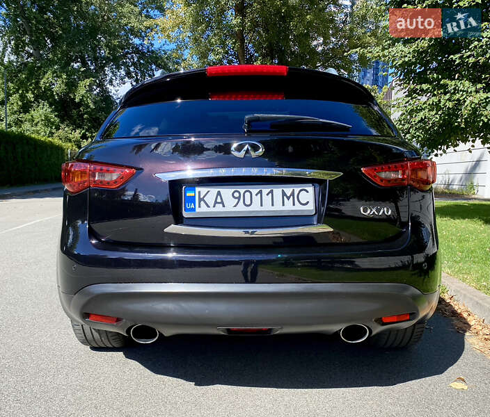 Внедорожник / Кроссовер Infiniti QX70 2013 в Киеве