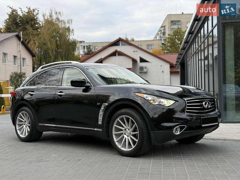 Внедорожник / Кроссовер Infiniti QX70 2016 в Львове фото 11 Внедорожник / Кроссовер Infiniti QX70 2016 в Львове
