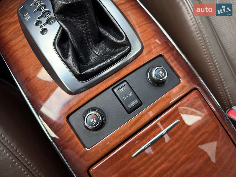 Внедорожник / Кроссовер Infiniti QX70 2016 в Львове фото 35 Внедорожник / Кроссовер Infiniti QX70 2016 в Львове