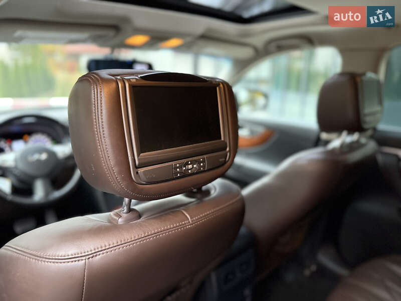 Внедорожник / Кроссовер Infiniti QX70 2016 в Львове фото 41 Внедорожник / Кроссовер Infiniti QX70 2016 в Львове