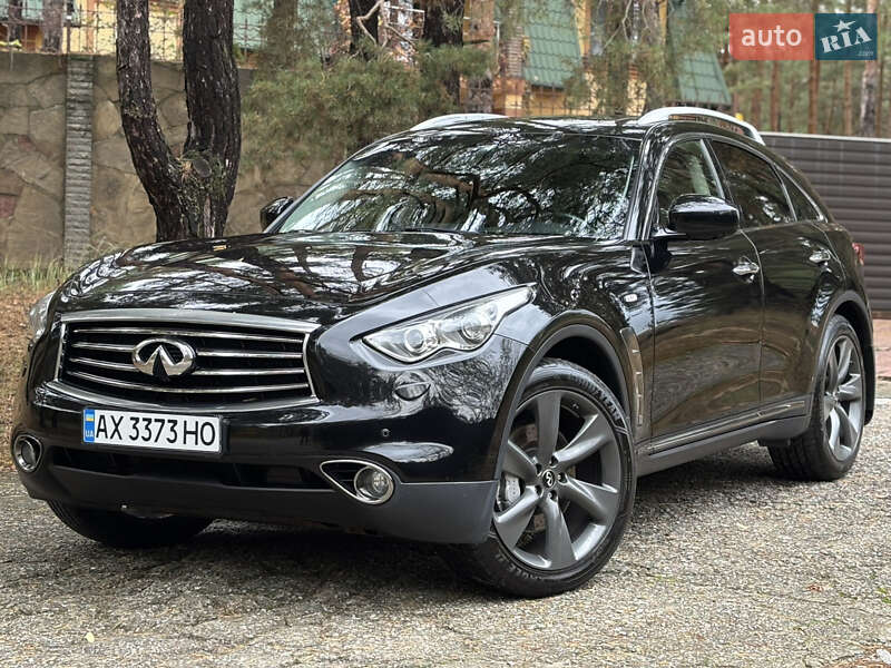 Infiniti QX70 2013