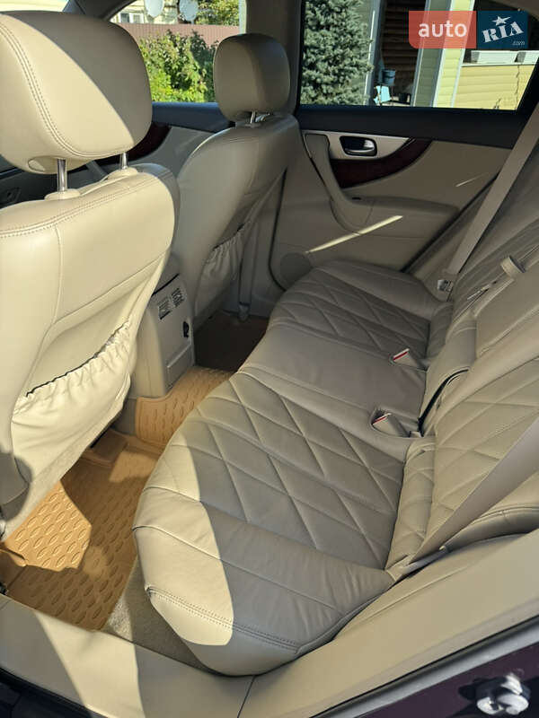 Внедорожник / Кроссовер Infiniti QX70 2013 в Харькове