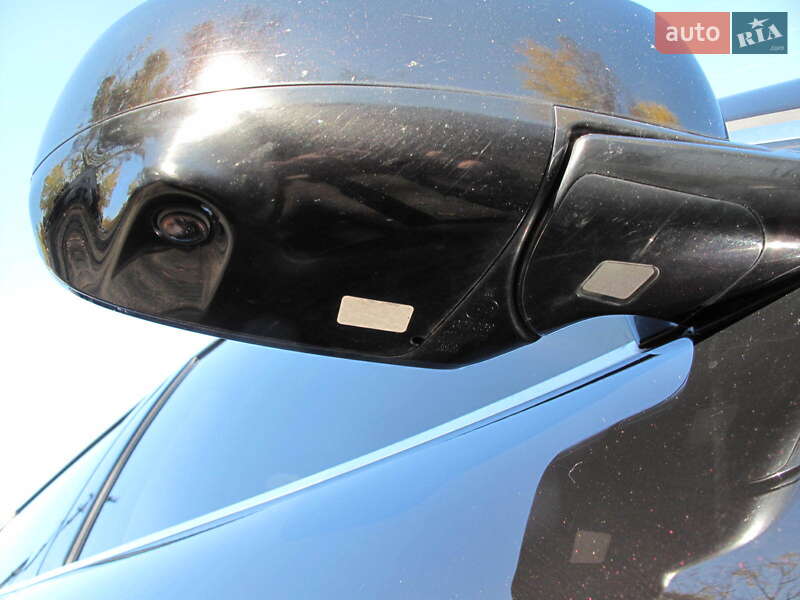 Позашляховик / Кросовер Infiniti QX70 2013 в Києві