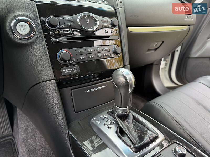 Внедорожник / Кроссовер Infiniti QX70 2016 в Тернополе фото 20 Внедорожник / Кроссовер Infiniti QX70 2016 в Тернополе