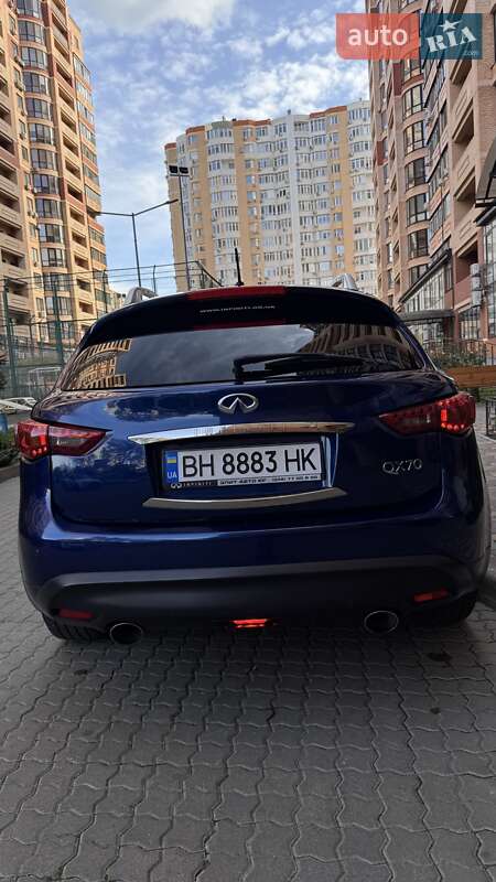 Внедорожник / Кроссовер Infiniti QX70 2016 в Одессе фото 4 Внедорожник / Кроссовер Infiniti QX70 2016 в Одессе