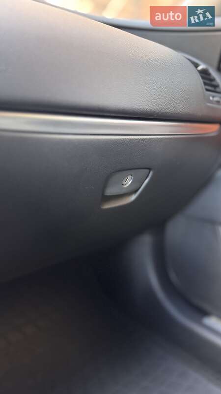 Внедорожник / Кроссовер Infiniti QX70 2016 в Одессе фото 12 Внедорожник / Кроссовер Infiniti QX70 2016 в Одессе