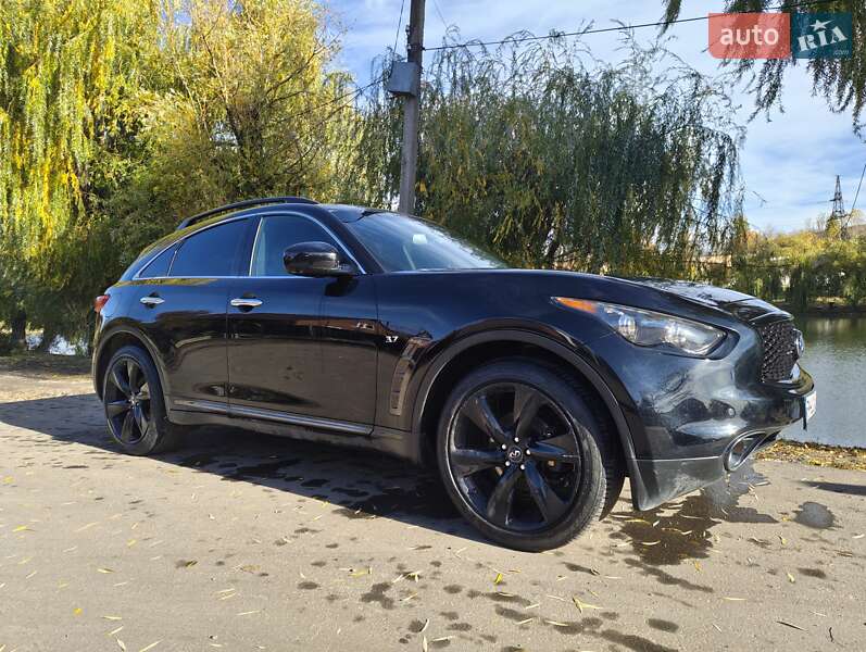 Внедорожник / Кроссовер Infiniti QX70 2016 в Первомайске фото 4 Внедорожник / Кроссовер Infiniti QX70 2016 в Первомайске