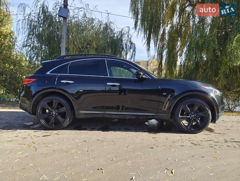 Внедорожник / Кроссовер Infiniti QX70 2016 в Первомайске фото 5 Внедорожник / Кроссовер Infiniti QX70 2016 в Первомайске