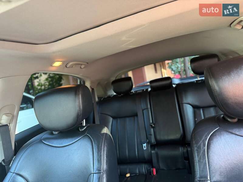 Внедорожник / Кроссовер Infiniti QX70 2015 в Киеве фото 19 Внедорожник / Кроссовер Infiniti QX70 2015 в Киеве