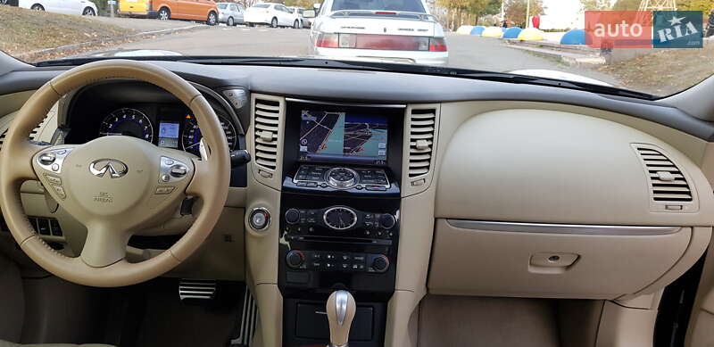 Внедорожник / Кроссовер Infiniti QX70 2013 в Киеве фото 2 Внедорожник / Кроссовер Infiniti QX70 2013 в Киеве