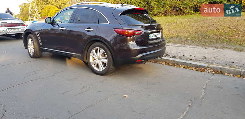 Внедорожник / Кроссовер Infiniti QX70 2013 в Киеве фото 7 Внедорожник / Кроссовер Infiniti QX70 2013 в Киеве