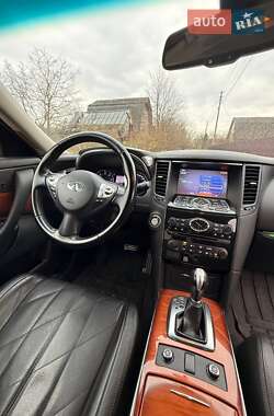 Внедорожник / Кроссовер Infiniti QX70 2016 в Ивано-Франковске