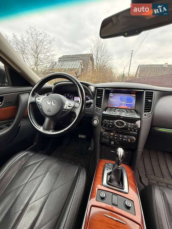 Позашляховик / Кросовер Infiniti QX70 2016 в Івано-Франківську