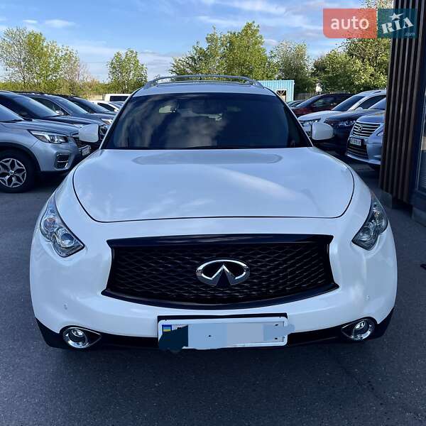 Позашляховик / Кросовер Infiniti QX70 2017 в Дніпрі