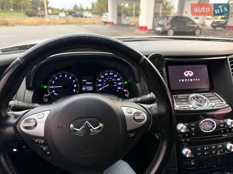 Позашляховик / Кросовер Infiniti QX70 2017 в Дніпрі