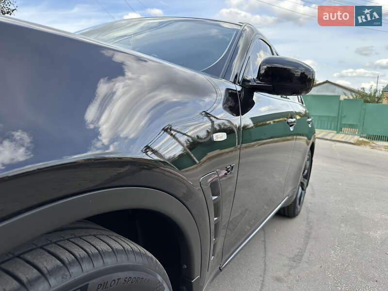 Внедорожник / Кроссовер Infiniti QX70 2013 в Полтаве