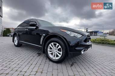 Внедорожник / Кроссовер Infiniti QX70 2013 в Хмельницком