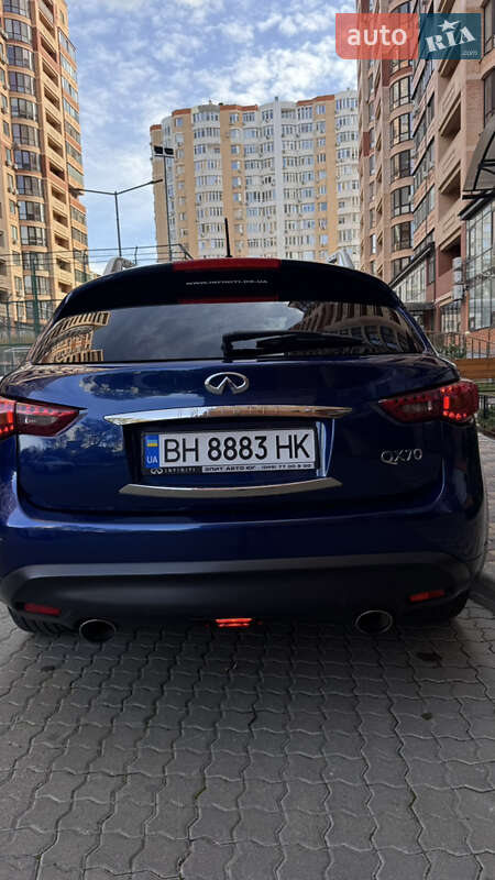 Внедорожник / Кроссовер Infiniti QX70 2016 в Одессе