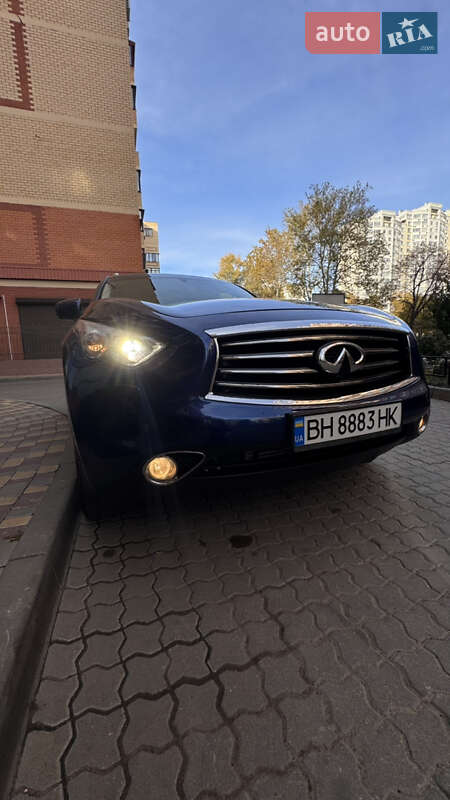 Внедорожник / Кроссовер Infiniti QX70 2016 в Одессе