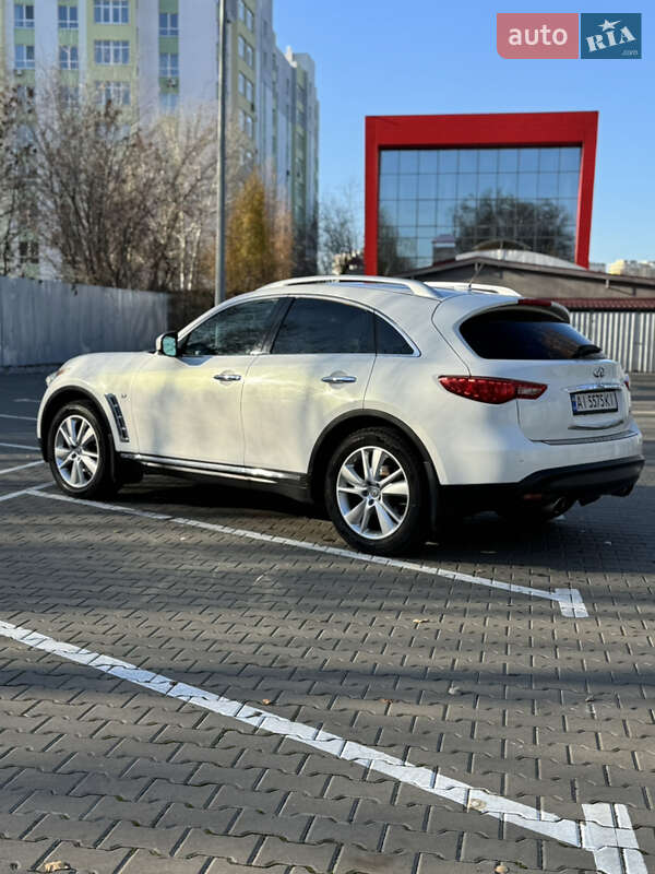 Внедорожник / Кроссовер Infiniti QX70 2014 в Крюковщине фото 3 Внедорожник / Кроссовер Infiniti QX70 2014 в Крюковщине