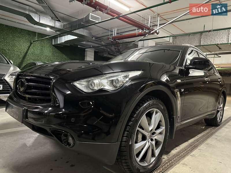 Внедорожник / Кроссовер Infiniti QX70 2013 в Киеве