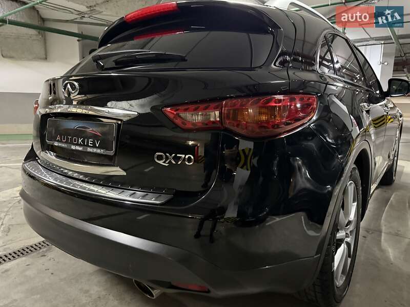 Внедорожник / Кроссовер Infiniti QX70 2013 в Киеве