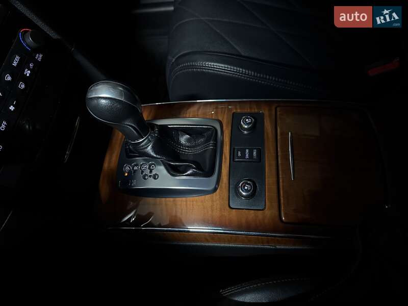 Внедорожник / Кроссовер Infiniti QX70 2013 в Киеве