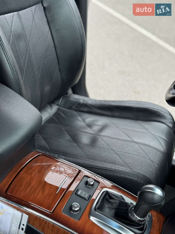 Внедорожник / Кроссовер Infiniti QX70 2015 в Александрие