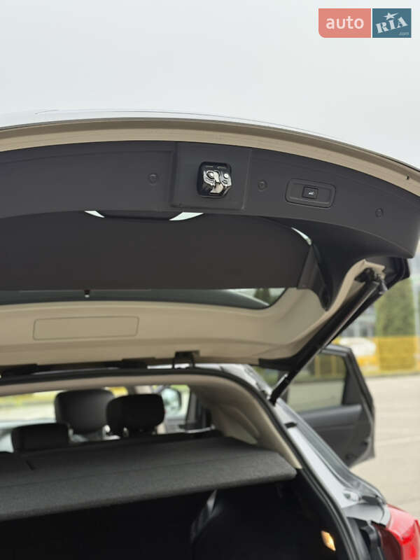 Внедорожник / Кроссовер Infiniti QX70 2015 в Александрие