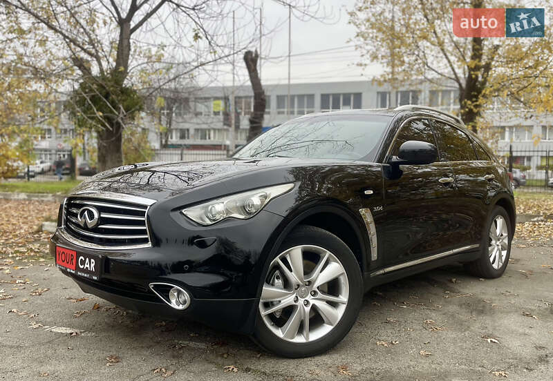 Внедорожник / Кроссовер Infiniti QX70 2015 в Киеве