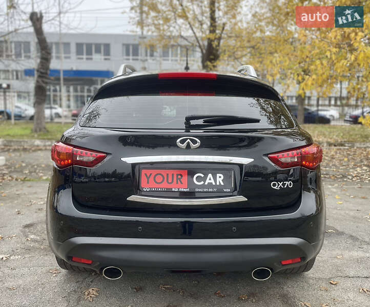 Внедорожник / Кроссовер Infiniti QX70 2015 в Киеве