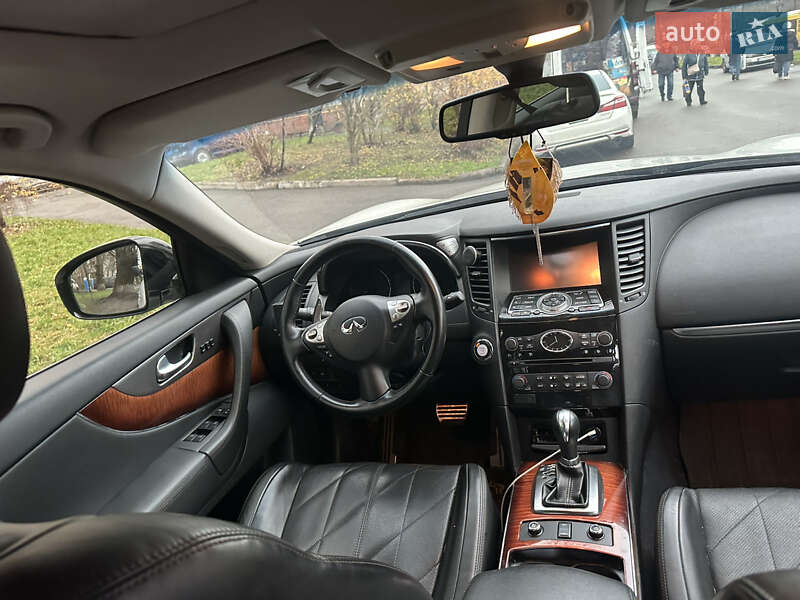 Внедорожник / Кроссовер Infiniti QX70 2016 в Киеве