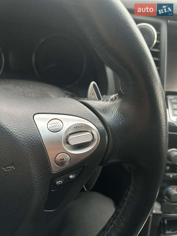 Внедорожник / Кроссовер Infiniti QX70 2016 в Киеве