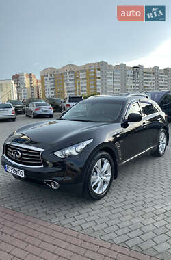 Позашляховик / Кросовер Infiniti QX70 2016 в Києві