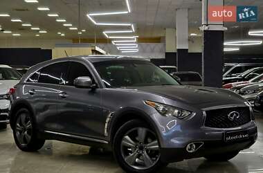 Внедорожник / Кроссовер Infiniti QX70 2016 в Николаеве