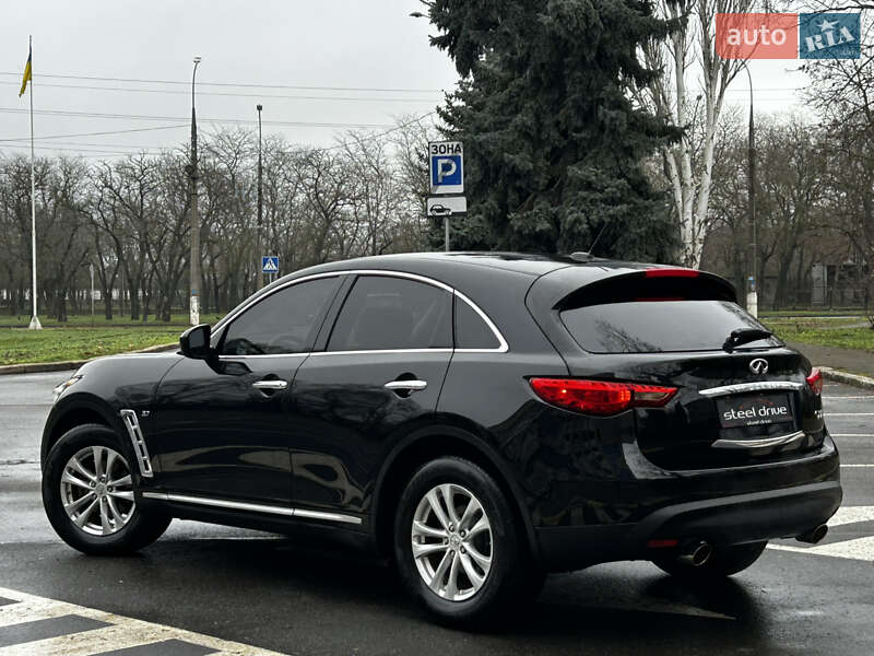 Внедорожник / Кроссовер Infiniti QX70 2016 в Николаеве