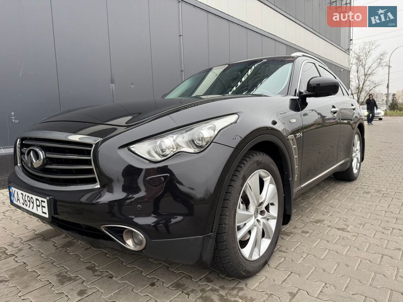 Внедорожник / Кроссовер Infiniti QX70 2014 в Киеве
