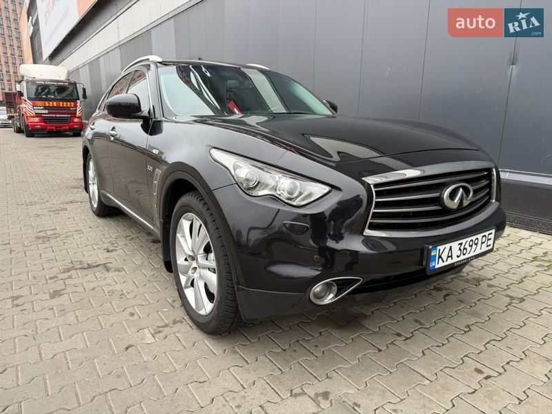 Внедорожник / Кроссовер Infiniti QX70 2014 в Киеве