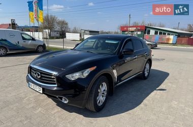 Позашляховик / Кросовер Infiniti QX70 2013 в Волочиську