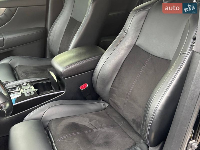 Внедорожник / Кроссовер Infiniti QX70 2017 в Полтаве