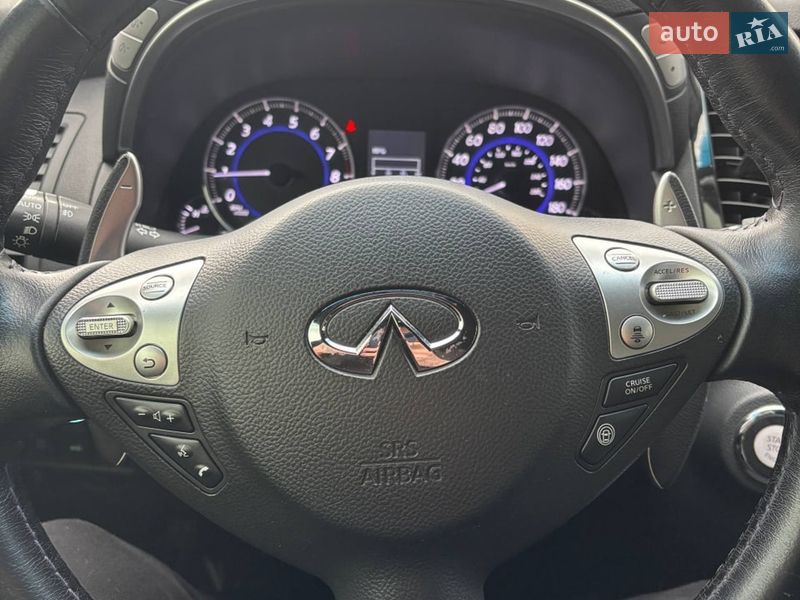 Внедорожник / Кроссовер Infiniti QX70 2017 в Полтаве