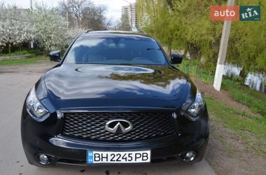 Внедорожник / Кроссовер Infiniti QX70 2016 в Первомайске