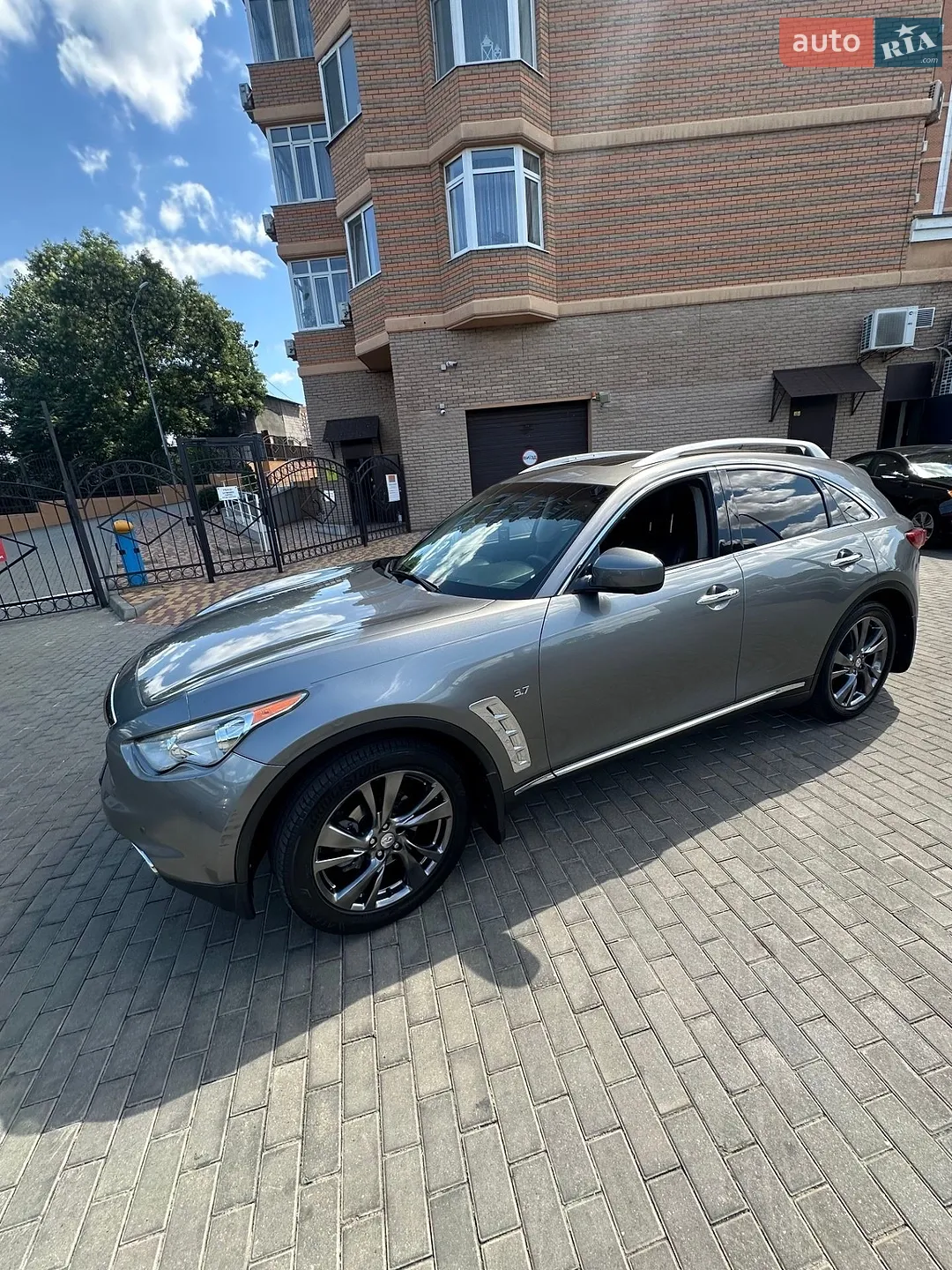 2013 Infiniti QX70 - мініатюра 6