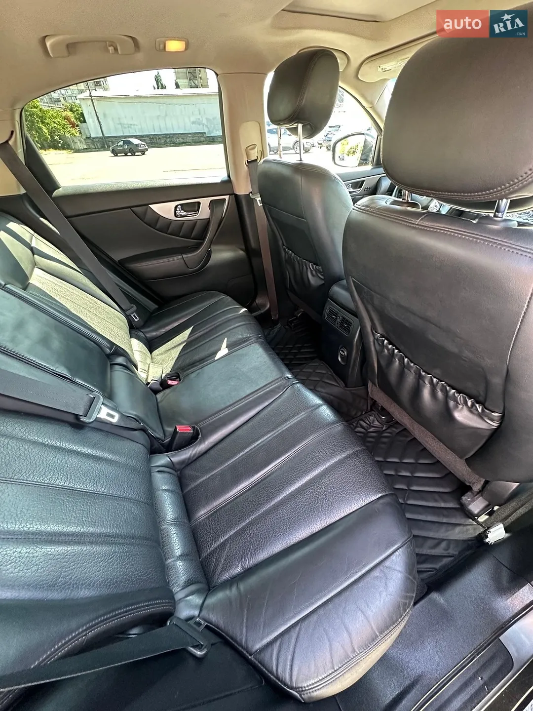 2013 Infiniti QX70 - мініатюра 17